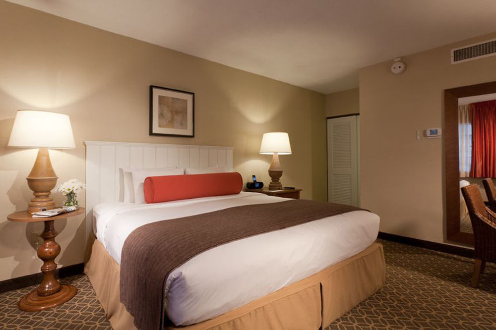 The Westport Inn, An Ascend Hotel Collection Member Стая снимка