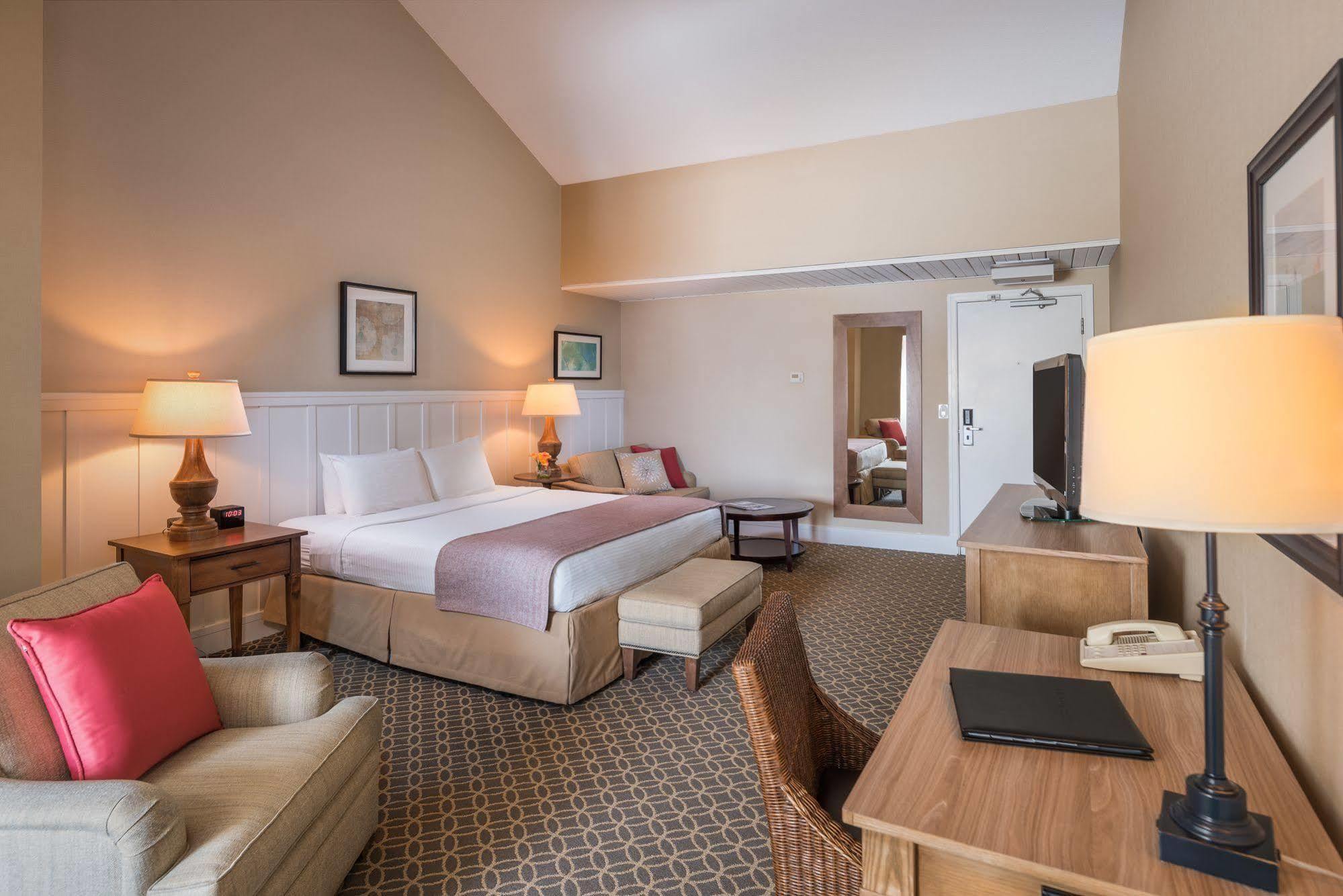 The Westport Inn, An Ascend Hotel Collection Member Екстериор снимка
