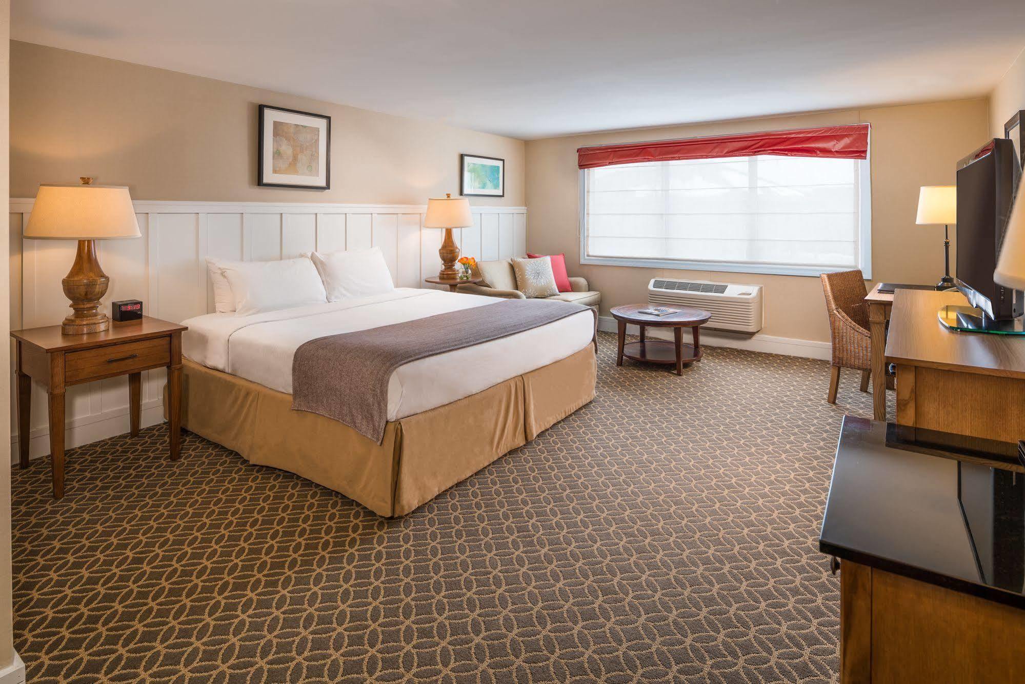 The Westport Inn, An Ascend Hotel Collection Member Екстериор снимка