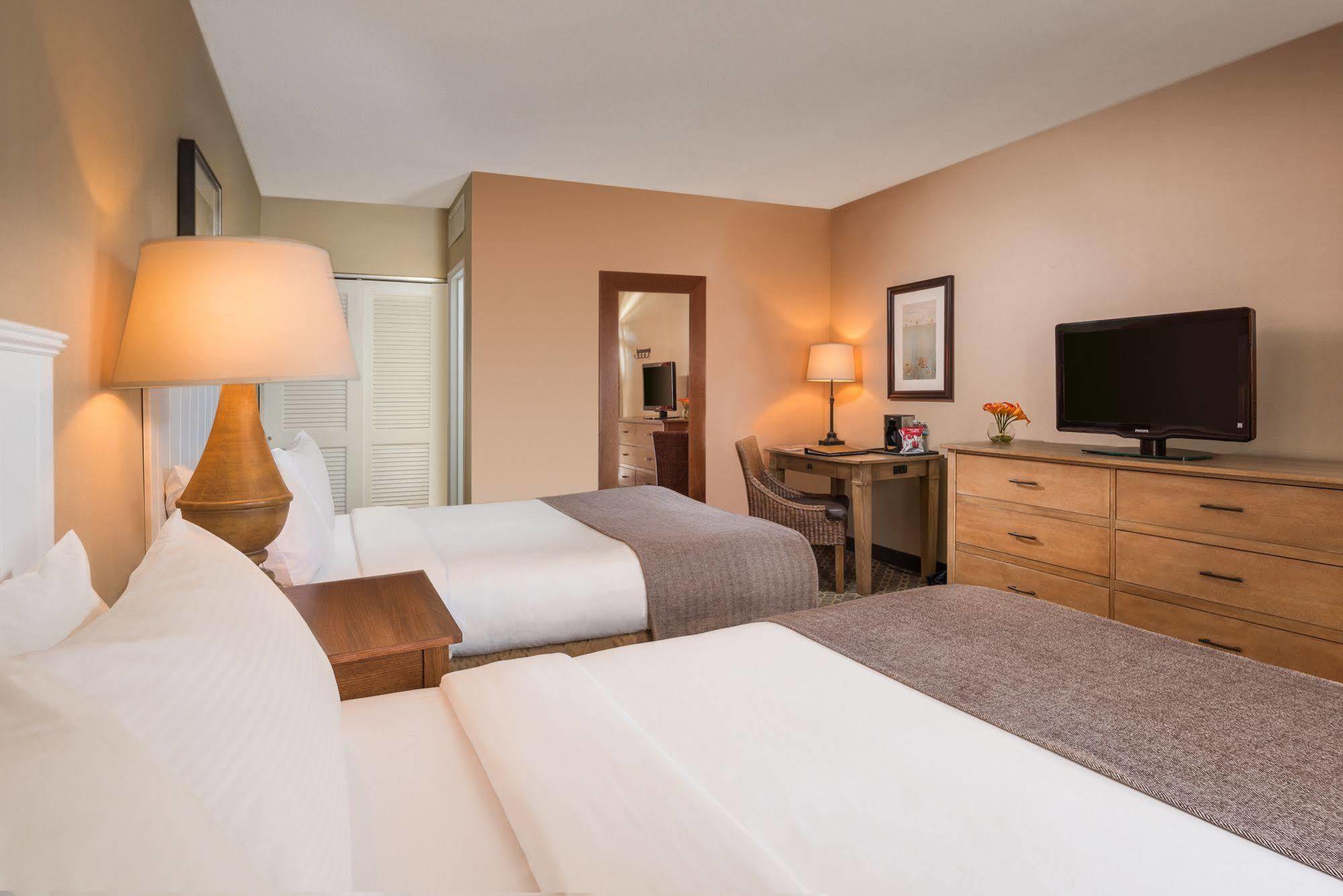 The Westport Inn, An Ascend Hotel Collection Member Екстериор снимка